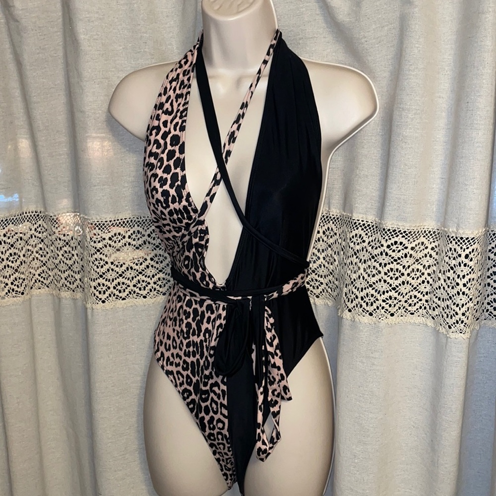 Leopard swim suit